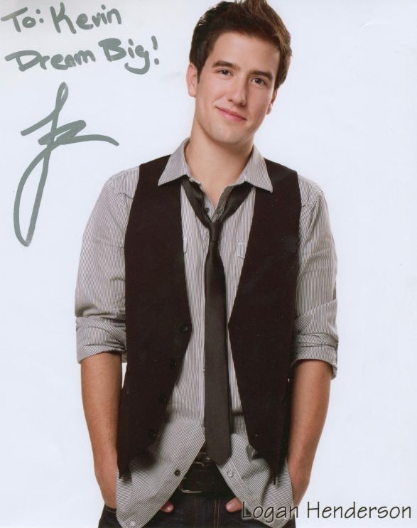 Logan Henderson